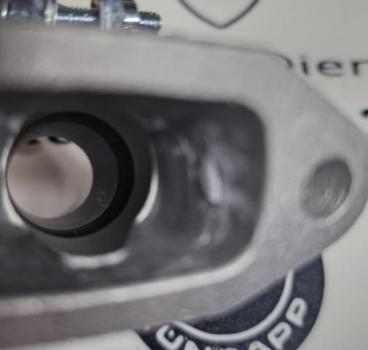 Preview: Zündapp Ansaugrohr 276-04.108 für KS 50 mit Bing 19 Vergaser inklusive Maßgenauer Ansauggummi + NORMA Schellen !